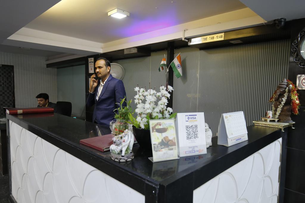 Hotel Delhi Pride, Karol Bagh Luaran gambar